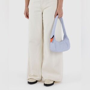 NWT BAGGU swan bag